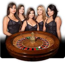 Medusa II slot game interface showing five reels with Greek mythology symbols and win lines